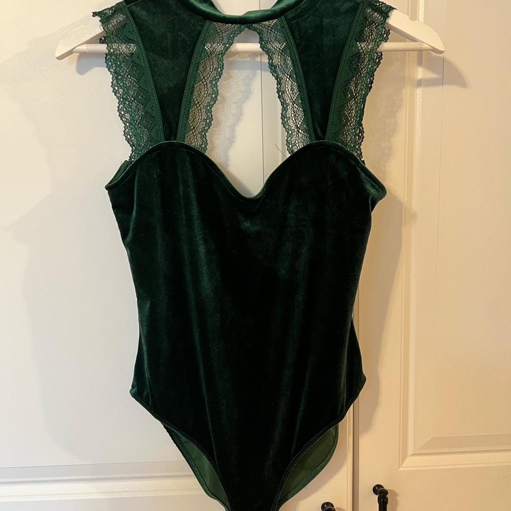 Elegant Green Velvet Lace Women Top